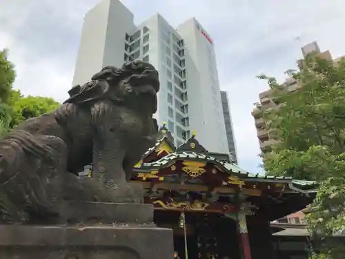 金王八幡宮の狛犬