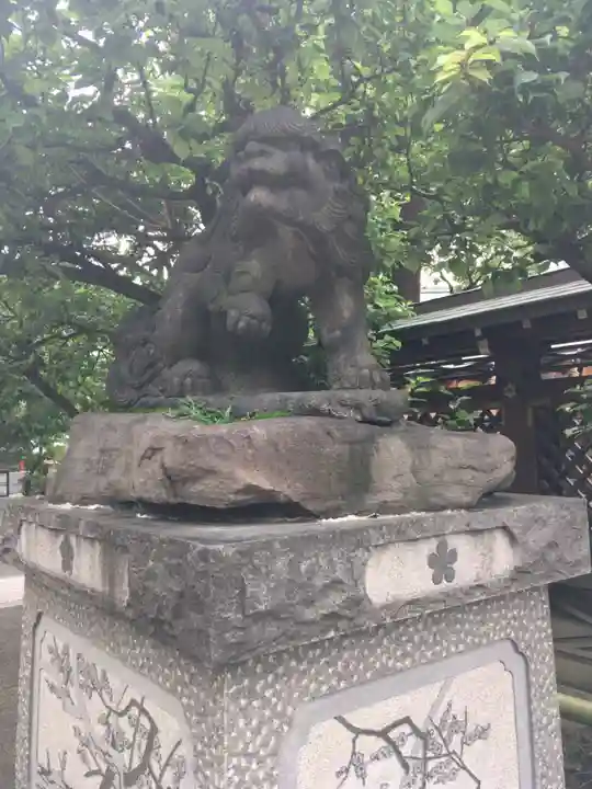 湯島天満宮の狛犬