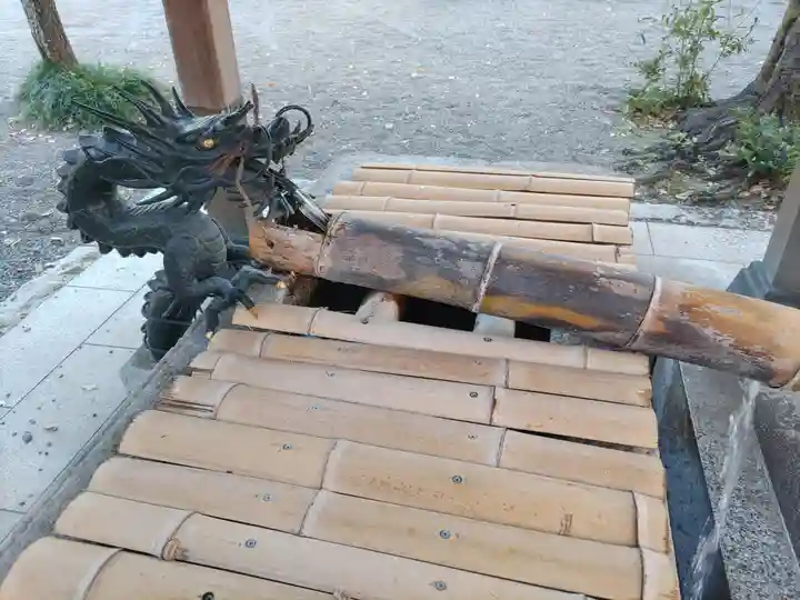 町田天満宮の手水舎