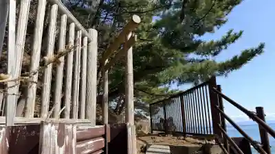 小谷石大明神の{uncategorized: "未分類", other: "その他", undefined: "問題あり", building: "その他建物", grave: "お墓", sacred_gate: "鳥居", guardian: "狛犬", statue: "像", buddha: "仏像", history: "歴史", nature: "自然", garden: "庭園", animal: "動物", pagoda: "塔", temizu: "手水舎", mountain_gate: "山門・神門", sanctuary: "本殿・本堂", subordinate: "末社・摂社", art: "芸術", scenery: "景色", jizo: "地蔵", ema: "絵馬", goshuin: "御朱印", omikuji: "おみくじ", items: "授与品その他", amulet: "お守り", goshuincho: "御朱印帳", eats: "食事", festival: "お祭り", votive_dance: "神楽", shichigosan: "七五三参", wedding: "結婚式", experience: "体験その他", initially: "初詣", around: "周辺", anti_infection: "感染症対策"}