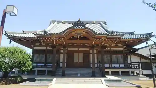 梅岩寺の本殿・本堂