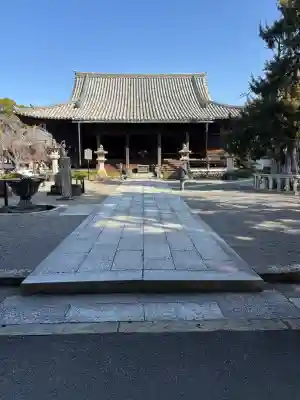 道成寺の{uncategorized: "未分類", other: "その他", undefined: "問題あり", building: "その他建物", grave: "お墓", sacred_gate: "鳥居", guardian: "狛犬", statue: "像", buddha: "仏像", history: "歴史", nature: "自然", garden: "庭園", animal: "動物", pagoda: "塔", temizu: "手水舎", mountain_gate: "山門・神門", sanctuary: "本殿・本堂", subordinate: "末社・摂社", art: "芸術", scenery: "景色", jizo: "地蔵", ema: "絵馬", goshuin: "御朱印", omikuji: "おみくじ", items: "授与品その他", amulet: "お守り", goshuincho: "御朱印帳", eats: "食事", festival: "お祭り", votive_dance: "神楽", shichigosan: "七五三参", wedding: "結婚式", experience: "体験その他", initially: "初詣", around: "周辺", anti_infection: "感染症対策"}