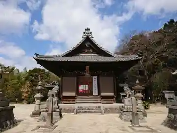 八剣神社の本殿・本堂