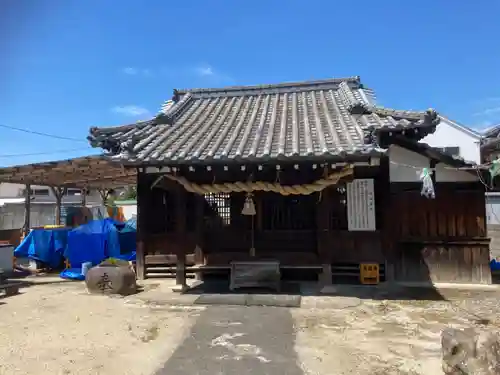 素鵞神社の本殿・本堂