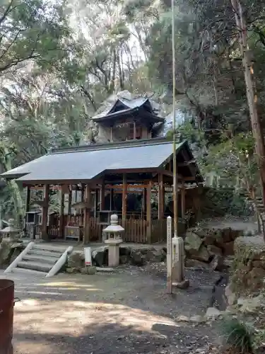 天照大神高座神社の{uncategorized: "未分類", other: "その他", undefined: "問題あり", building: "その他建物", grave: "お墓", sacred_gate: "鳥居", guardian: "狛犬", statue: "像", buddha: "仏像", history: "歴史", nature: "自然", garden: "庭園", animal: "動物", pagoda: "塔", temizu: "手水舎", mountain_gate: "山門・神門", sanctuary: "本殿・本堂", subordinate: "末社・摂社", art: "芸術", scenery: "景色", jizo: "地蔵", ema: "絵馬", goshuin: "御朱印", omikuji: "おみくじ", items: "授与品その他", amulet: "お守り", goshuincho: "御朱印帳", eats: "食事", festival: "お祭り", votive_dance: "神楽", shichigosan: "七五三参", wedding: "結婚式", experience: "体験その他", initially: "初詣", around: "周辺", anti_infection: "感染症対策"}