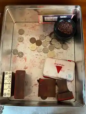 小松寺の{uncategorized: "未分類", other: "その他", undefined: "問題あり", building: "その他建物", grave: "お墓", sacred_gate: "鳥居", guardian: "狛犬", statue: "像", buddha: "仏像", history: "歴史", nature: "自然", garden: "庭園", animal: "動物", pagoda: "塔", temizu: "手水舎", mountain_gate: "山門・神門", sanctuary: "本殿・本堂", subordinate: "末社・摂社", art: "芸術", scenery: "景色", jizo: "地蔵", ema: "絵馬", goshuin: "御朱印", omikuji: "おみくじ", items: "授与品その他", amulet: "お守り", goshuincho: "御朱印帳", eats: "食事", festival: "お祭り", votive_dance: "神楽", shichigosan: "七五三参", wedding: "結婚式", experience: "体験その他", initially: "初詣", around: "周辺", anti_infection: "感染症対策"}