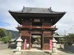 遠妙寺の山門