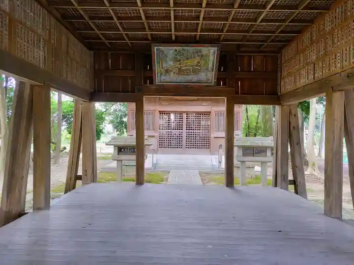 白山社の本殿・本堂