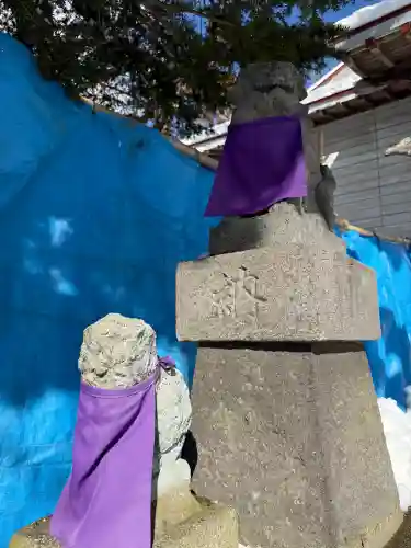 七重浜稲荷神社の{uncategorized: "未分類", other: "その他", undefined: "問題あり", building: "その他建物", grave: "お墓", sacred_gate: "鳥居", guardian: "狛犬", statue: "像", buddha: "仏像", history: "歴史", nature: "自然", garden: "庭園", animal: "動物", pagoda: "塔", temizu: "手水舎", mountain_gate: "山門・神門", sanctuary: "本殿・本堂", subordinate: "末社・摂社", art: "芸術", scenery: "景色", jizo: "地蔵", ema: "絵馬", goshuin: "御朱印", omikuji: "おみくじ", items: "授与品その他", amulet: "お守り", goshuincho: "御朱印帳", eats: "食事", festival: "お祭り", votive_dance: "神楽", shichigosan: "七五三参", wedding: "結婚式", experience: "体験その他", initially: "初詣", around: "周辺", anti_infection: "感染症対策"}