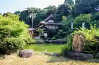 曽野稲荷神社の庭園