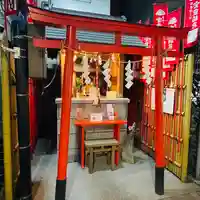 宝童稲荷神社の鳥居