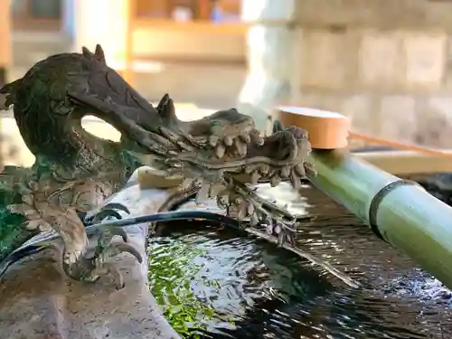 御嶽神社茅萱宮の手水