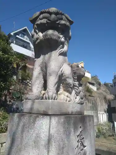 成田山神護寺の狛犬