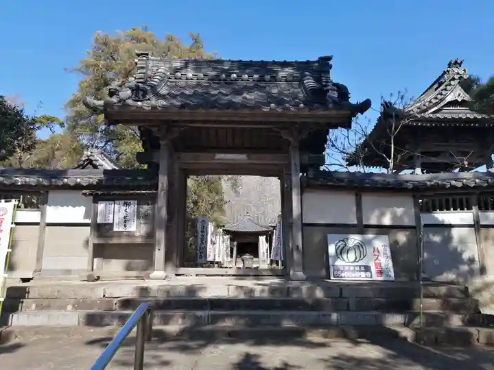 妙善寺(ハズ観音)の山門・神門