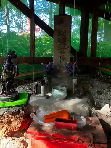 白石神社の仏像