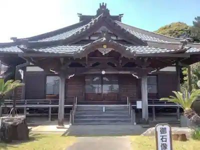 願成寺の本殿・本堂