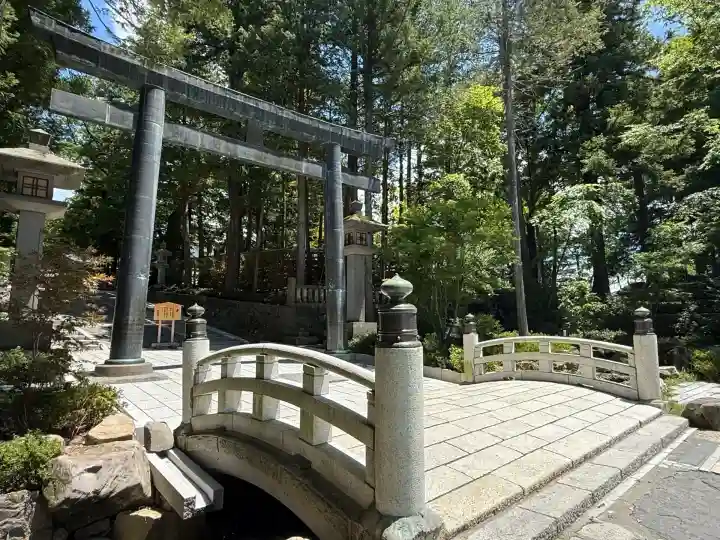 諏訪大社下社秋宮(長野県)