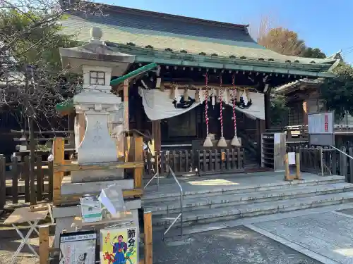 新宿下落合氷川神社の{uncategorized: "未分類", other: "その他", undefined: "問題あり", building: "その他建物", grave: "お墓", sacred_gate: "鳥居", guardian: "狛犬", statue: "像", buddha: "仏像", history: "歴史", nature: "自然", garden: "庭園", animal: "動物", pagoda: "塔", temizu: "手水舎", mountain_gate: "山門・神門", sanctuary: "本殿・本堂", subordinate: "末社・摂社", art: "芸術", scenery: "景色", jizo: "地蔵", ema: "絵馬", goshuin: "御朱印", omikuji: "おみくじ", items: "授与品その他", amulet: "お守り", goshuincho: "御朱印帳", eats: "食事", festival: "お祭り", votive_dance: "神楽", shichigosan: "七五三参", wedding: "結婚式", experience: "体験その他", initially: "初詣", around: "周辺", anti_infection: "感染症対策"}