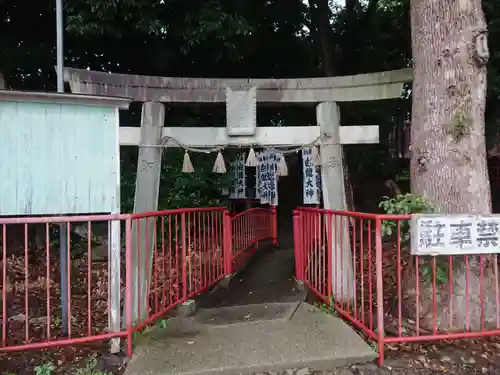 山神社・お福稲荷社・白龍大神の鳥居