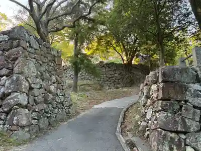 芝右衛門狸の祠(兵庫県)