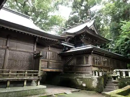 生目神社の本殿・本堂