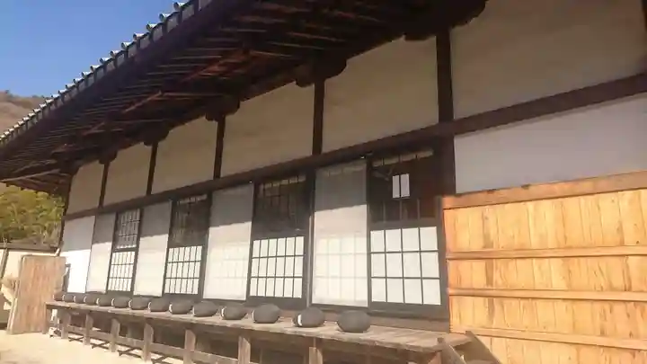 明鏡山龍雲寺の本殿・本堂
