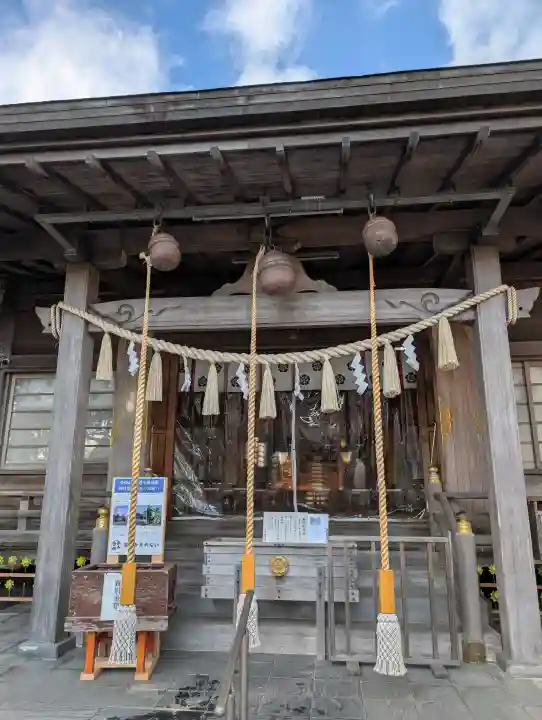 仙台八坂神社の{uncategorized: "未分類", other: "その他", undefined: "問題あり", building: "その他建物", grave: "お墓", sacred_gate: "鳥居", guardian: "狛犬", statue: "像", buddha: "仏像", history: "歴史", nature: "自然", garden: "庭園", animal: "動物", pagoda: "塔", temizu: "手水舎", mountain_gate: "山門・神門", sanctuary: "本殿・本堂", subordinate: "末社・摂社", art: "芸術", scenery: "景色", jizo: "地蔵", ema: "絵馬", goshuin: "御朱印", omikuji: "おみくじ", items: "授与品その他", amulet: "お守り", goshuincho: "御朱印帳", eats: "食事", festival: "お祭り", votive_dance: "神楽", shichigosan: "七五三参", wedding: "結婚式", experience: "体験その他", initially: "初詣", around: "周辺", anti_infection: "感染症対策"}