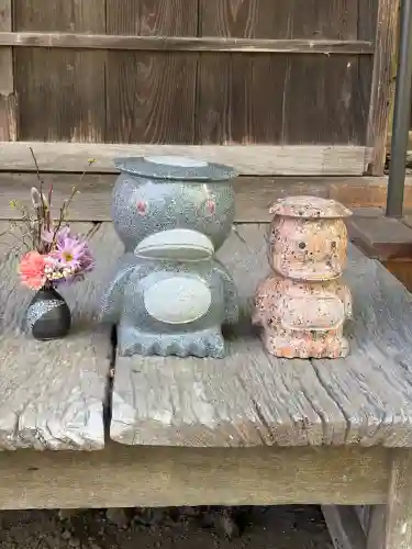 かっぱの寺 栖足寺の{uncategorized: "未分類", other: "その他", undefined: "問題あり", building: "その他建物", grave: "お墓", sacred_gate: "鳥居", guardian: "狛犬", statue: "像", buddha: "仏像", history: "歴史", nature: "自然", garden: "庭園", animal: "動物", pagoda: "塔", temizu: "手水舎", mountain_gate: "山門・神門", sanctuary: "本殿・本堂", subordinate: "末社・摂社", art: "芸術", scenery: "景色", jizo: "地蔵", ema: "絵馬", goshuin: "御朱印", omikuji: "おみくじ", items: "授与品その他", amulet: "お守り", goshuincho: "御朱印帳", eats: "食事", festival: "お祭り", votive_dance: "神楽", shichigosan: "七五三参", wedding: "結婚式", experience: "体験その他", initially: "初詣", around: "周辺", anti_infection: "感染症対策"}