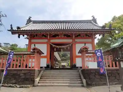 早吸日女神社の山門・神門