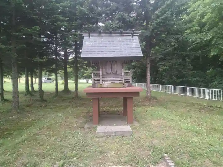 由仁戸隠神社(北海道)