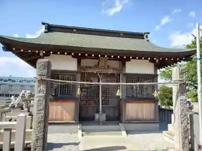 出新田岡神社の本殿・本堂