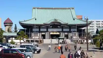 覚王山 日泰寺の{uncategorized: "未分類", other: "その他", undefined: "問題あり", building: "その他建物", grave: "お墓", sacred_gate: "鳥居", guardian: "狛犬", statue: "像", buddha: "仏像", history: "歴史", nature: "自然", garden: "庭園", animal: "動物", pagoda: "塔", temizu: "手水舎", mountain_gate: "山門・神門", sanctuary: "本殿・本堂", subordinate: "末社・摂社", art: "芸術", scenery: "景色", jizo: "地蔵", ema: "絵馬", goshuin: "御朱印", omikuji: "おみくじ", items: "授与品その他", amulet: "お守り", goshuincho: "御朱印帳", eats: "食事", festival: "お祭り", votive_dance: "神楽", shichigosan: "七五三参", wedding: "結婚式", experience: "体験その他", initially: "初詣", around: "周辺", anti_infection: "感染症対策"}