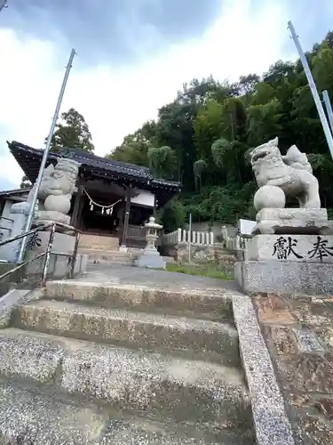 真幡神社の狛犬