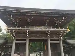 寒川神社の山門