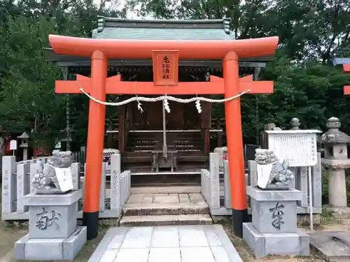 宝塚神社の鳥居