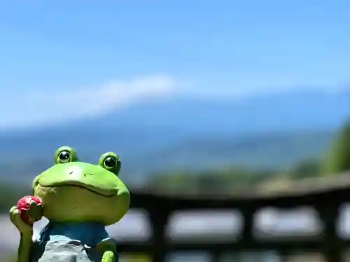 菱野健功神社の狛犬