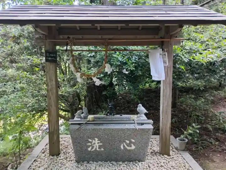 八幡神社の{uncategorized: "未分類", other: "その他", undefined: "問題あり", building: "その他建物", grave: "お墓", sacred_gate: "鳥居", guardian: "狛犬", statue: "像", buddha: "仏像", history: "歴史", nature: "自然", garden: "庭園", animal: "動物", pagoda: "塔", temizu: "手水舎", mountain_gate: "山門・神門", sanctuary: "本殿・本堂", subordinate: "末社・摂社", art: "芸術", scenery: "景色", jizo: "地蔵", ema: "絵馬", goshuin: "御朱印", omikuji: "おみくじ", items: "授与品その他", amulet: "お守り", goshuincho: "御朱印帳", eats: "食事", festival: "お祭り", votive_dance: "神楽", shichigosan: "七五三参", wedding: "結婚式", experience: "体験その他", initially: "初詣", around: "周辺", anti_infection: "感染症対策"}