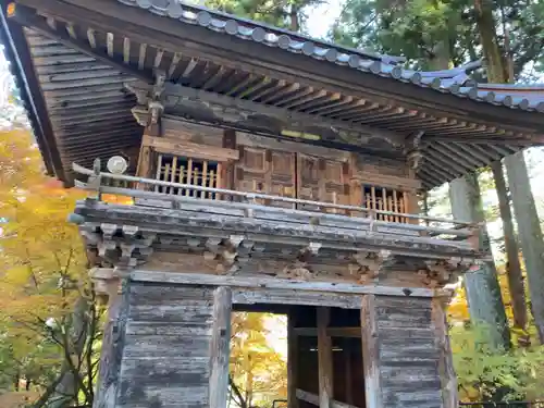 仲仙寺の山門