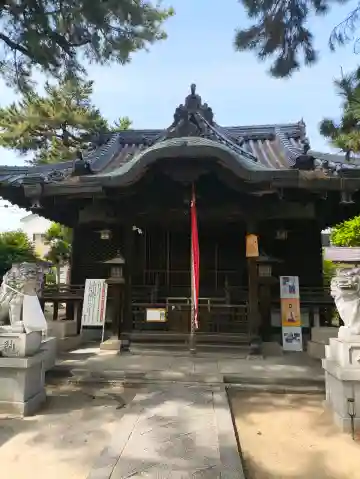 溝咋神社の{uncategorized: "未分類", other: "その他", undefined: "問題あり", building: "その他建物", grave: "お墓", sacred_gate: "鳥居", guardian: "狛犬", statue: "像", buddha: "仏像", history: "歴史", nature: "自然", garden: "庭園", animal: "動物", pagoda: "塔", temizu: "手水舎", mountain_gate: "山門・神門", sanctuary: "本殿・本堂", subordinate: "末社・摂社", art: "芸術", scenery: "景色", jizo: "地蔵", ema: "絵馬", goshuin: "御朱印", omikuji: "おみくじ", items: "授与品その他", amulet: "お守り", goshuincho: "御朱印帳", eats: "食事", festival: "お祭り", votive_dance: "神楽", shichigosan: "七五三参", wedding: "結婚式", experience: "体験その他", initially: "初詣", around: "周辺", anti_infection: "感染症対策"}