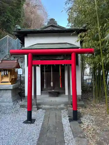 叶神社 (西叶神社)の{uncategorized: "未分類", other: "その他", undefined: "問題あり", building: "その他建物", grave: "お墓", sacred_gate: "鳥居", guardian: "狛犬", statue: "像", buddha: "仏像", history: "歴史", nature: "自然", garden: "庭園", animal: "動物", pagoda: "塔", temizu: "手水舎", mountain_gate: "山門・神門", sanctuary: "本殿・本堂", subordinate: "末社・摂社", art: "芸術", scenery: "景色", jizo: "地蔵", ema: "絵馬", goshuin: "御朱印", omikuji: "おみくじ", items: "授与品その他", amulet: "お守り", goshuincho: "御朱印帳", eats: "食事", festival: "お祭り", votive_dance: "神楽", shichigosan: "七五三参", wedding: "結婚式", experience: "体験その他", initially: "初詣", around: "周辺", anti_infection: "感染症対策"}