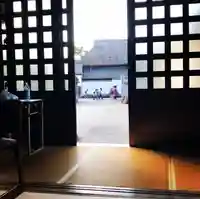 信行寺の本殿・本堂