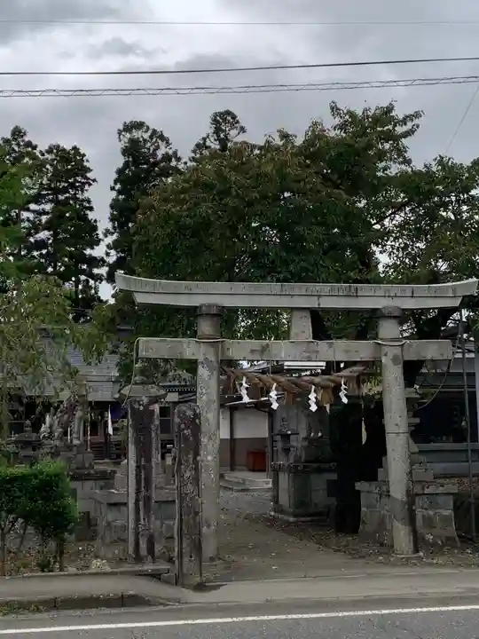 白山神社の鳥居