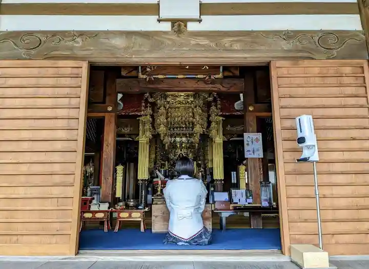 當行寺の本殿・本堂