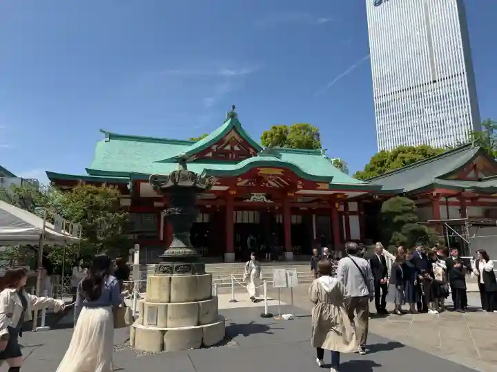 日枝神社の{uncategorized: "未分類", other: "その他", undefined: "問題あり", building: "その他建物", grave: "お墓", sacred_gate: "鳥居", guardian: "狛犬", statue: "像", buddha: "仏像", history: "歴史", nature: "自然", garden: "庭園", animal: "動物", pagoda: "塔", temizu: "手水舎", mountain_gate: "山門・神門", sanctuary: "本殿・本堂", subordinate: "末社・摂社", art: "芸術", scenery: "景色", jizo: "地蔵", ema: "絵馬", goshuin: "御朱印", omikuji: "おみくじ", items: "授与品その他", amulet: "お守り", goshuincho: "御朱印帳", eats: "食事", festival: "お祭り", votive_dance: "神楽", shichigosan: "七五三参", wedding: "結婚式", experience: "体験その他", initially: "初詣", around: "周辺", anti_infection: "感染症対策"}