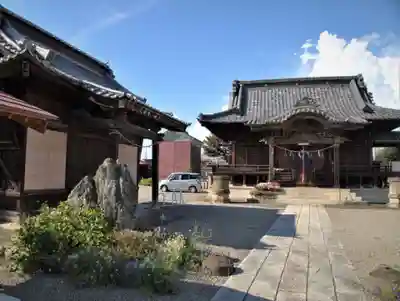 諏訪神社の本殿・本堂