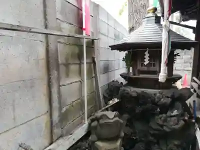 雷電稲荷神社の末社・摂社