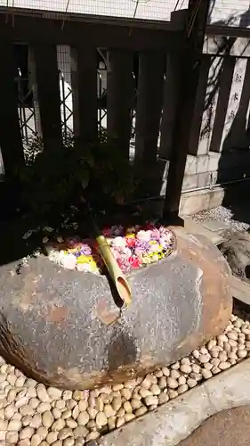 元三島神社の手水舎