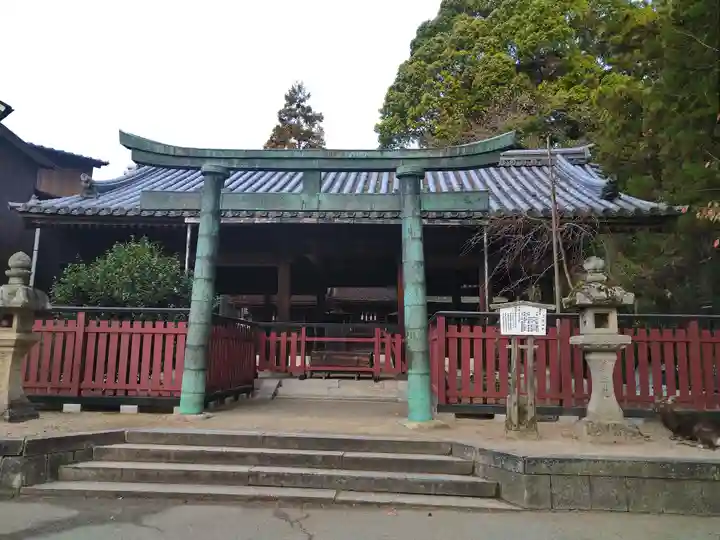 三翁神社の本殿・本堂