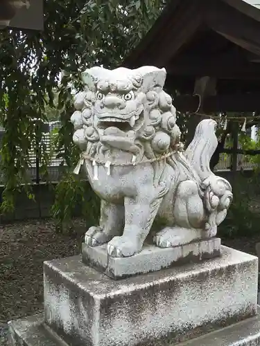 白山神社の狛犬