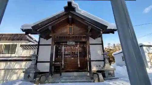 西御料地神社の本殿・本堂